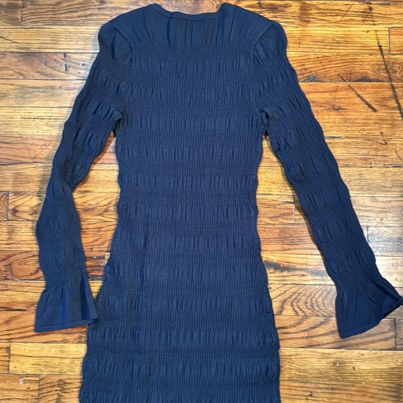 TOVE Women's Giselle Midi‎ Dress Navy Blue Rib Knit Crew Neck Ruching Shi… - Picture 16 of 16